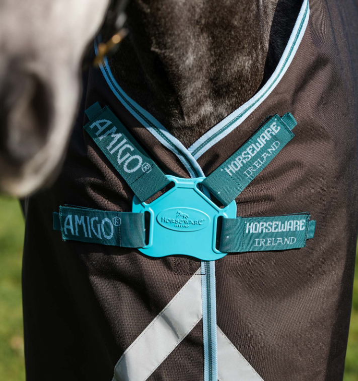 Amigo® Bravo 12 Plus Turnout With Disc Front Closure (250g Medium) 4 Amigo® Bravo 12 Plus Turnout With Disc Front Closure (250g Medium) - Image 4